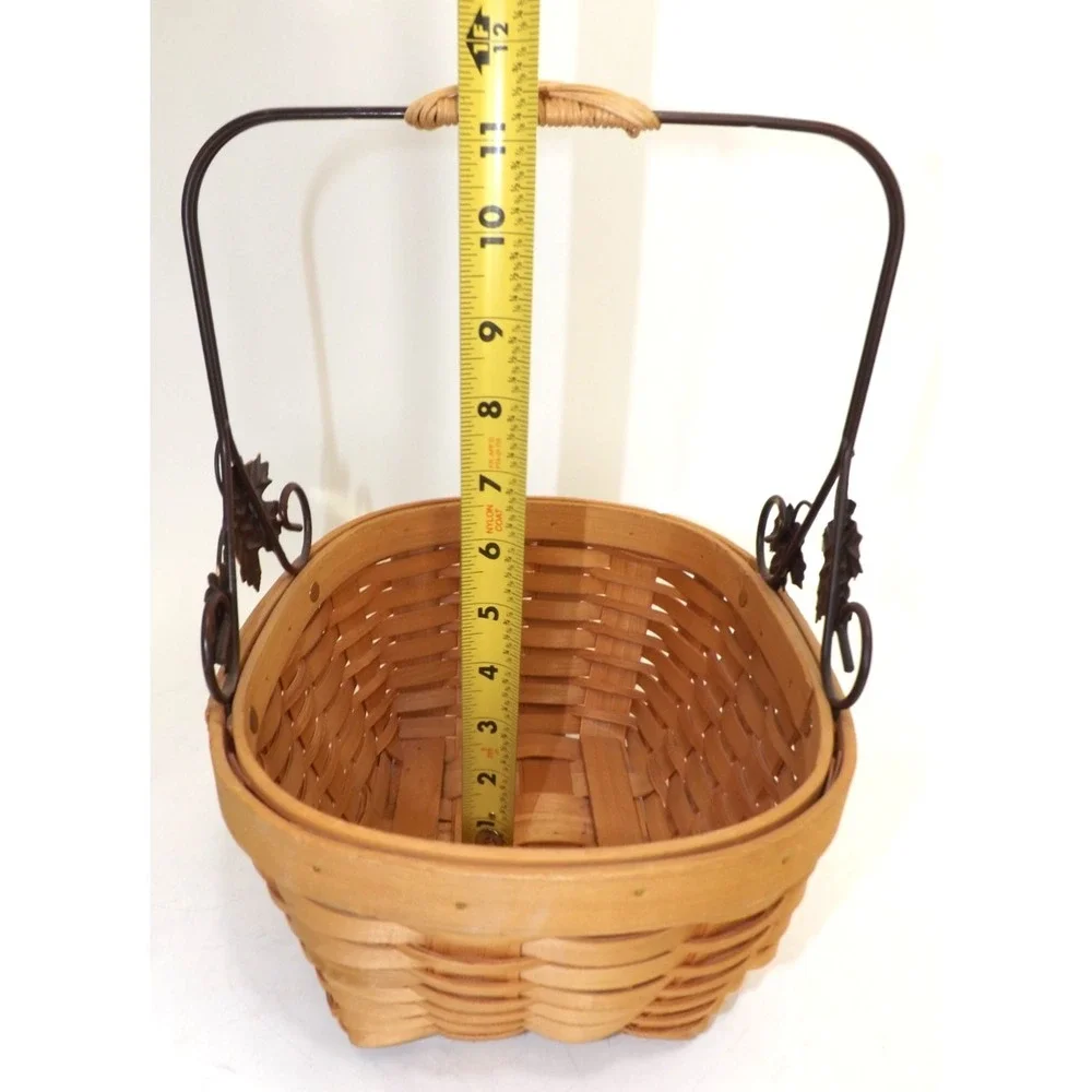 Metal & Wicker Maple Leaf Design Handle Egg Fruit Decorative Basket  8 x 6 x 5